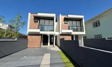 Casa com 3 quartos à venda na Rua Hamilton Ferreira, 236, Areias, São José, 113 m2 por R$ 650.000