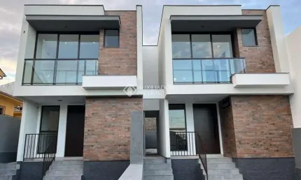 Casa com 3 quartos à venda na Rua Manoel Marques Júnior, 156, Serraria, São José, 103 m2 por R$ 650.000