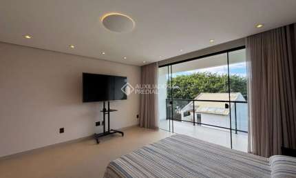Casa com 4 quartos à venda na Rua Frederico Afonso, 4161, Fazenda Santo Antônio, São José, 218 m2 por R$ 1.599.000
