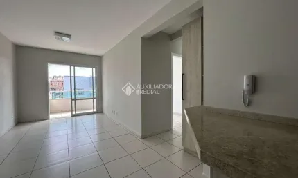Apartamento com 2 quartos à venda na Rua Vergilino Domingos da Silva, 821, Serraria, São José, 70 m2 por R$ 430.000
