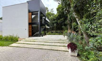 Casa 4 Dormitórios - Residencial Cittadella - Umbará