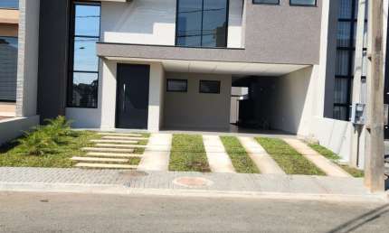 Casa em Cond 4 dorm Umbará Aceita permuta carro imóvel de 50% do valor e aceita financiamento