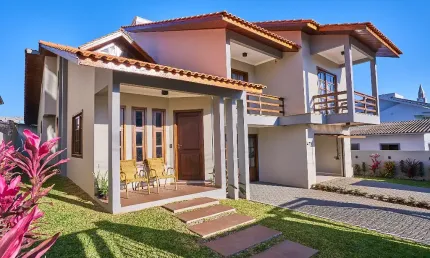 Casa com 4 quartos à venda na Travessa São Pedro, 471, Centro, São Lourenço do Oeste