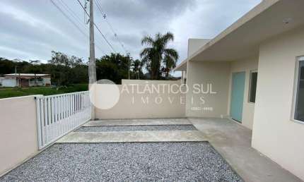 Casa à venda, em região de moradores no balneário RIVIEIRA, MATINHOS - PR