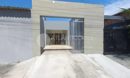 Excelente imóvel localizado em região de moradores em praia de leste