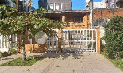 EXCELENTE SOBRADO LOCALIZADO NO BALNEARIO  CAIOBA A 200 METROS DO MAR