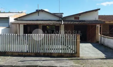 Casa em santa terezinha a 400 metros do mar, pontal do parana - pr