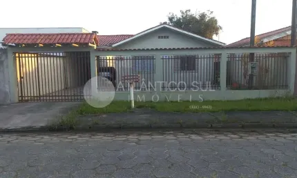 Casa a venda em  praia de leste  á 300 metros do mar, pontal do parana - pr