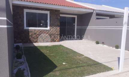 Excelentes Casas a Venda no Balneário Shangrila a 800 metros do Mar