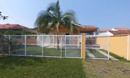 Casa a venda no balneário atami a 220 metros do mar, pontal do parana - pr