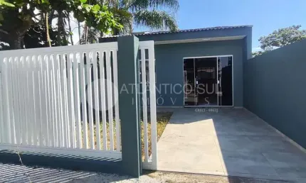 Casa com 2 quartos, sendo 1 suíte em praia de leste, pontal do paraná