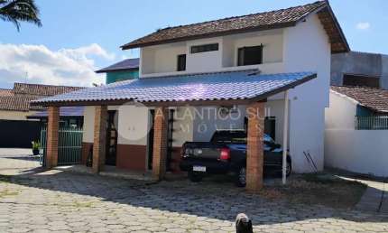 Duas residência no mesmo terreno, Pereque, MATINHOS - PR