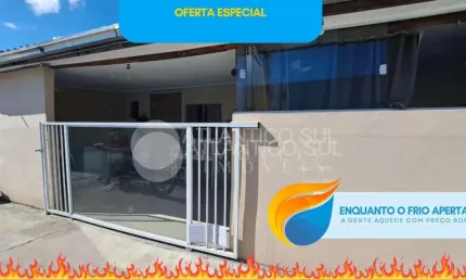 Casa com 2 quartos em condomínio, próximo ao mar, carmery, pontal do paraná