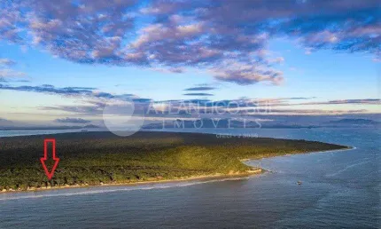 Terreno à venda frente mar    Medindo 485m  ILHA DO MEL, PARANAGUA - PR