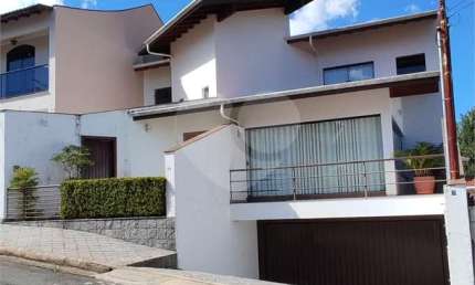 Casa com 3 quartos à venda em Residencial Paineiras - MG