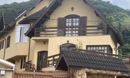 Casa com 4 quartos à venda em Jardim Dos Estados - MG