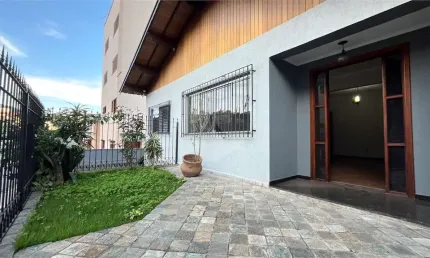 Casa com 4 quartos à venda ou para locação em Santa Ângela - MG