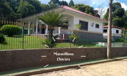 LAMBARI/MG - Maravilhosa Chácara 4 dorms - 5000 m²  R$ 1.200.000,00