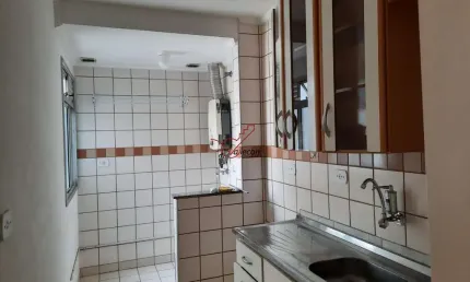 Apartamento no Condomínio Alameda dos Pássaros com 2 dormitórios à venda, 60 m²