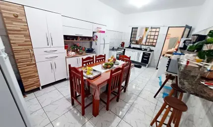 Casa à Venda - 3 dormitórios  - Jardim Santa Inês I em São José dos Campos.
