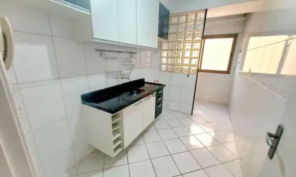 Apartamento com 3 dormitórios à Venda e Locação no Jardim Satélite em SJC
