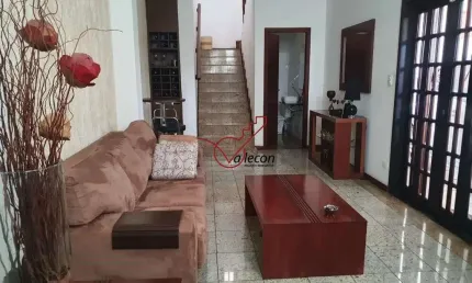 Casa com 3 quartos à venda na Rua Ryoiti Yassuda, 426, Jardim Maria Emília, Pindamonhangaba