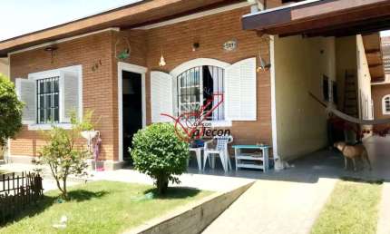 Casa ampla à Venda  no bairro Jardim das Indústrias em São José dos Campos.