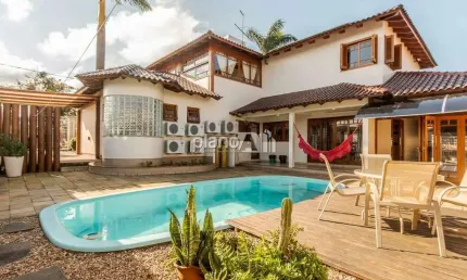 Casa Comercial para aluguel, com 360m², 4 quartos 2 suítes - Centro - Gravataí / RS por R$ 15.000,00