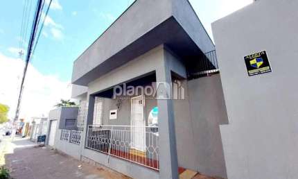 Casa Comercial para aluguel, com 112,43m², 2 quartos - Centro - Gravataí / RS por R$ 3.900,00