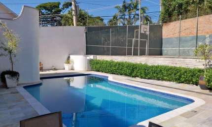 Casa de vila para locação com 4 quartos, sendo 4 suítes, 510m²