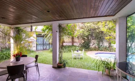 Casa tipo para venda em Morumbi com 4 quartos, sendo 2 suítes, 328m²