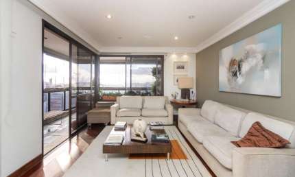 Apartamento tipo para venda com 4 quartos, sendo 4 suítes, 202m²