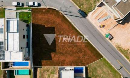 Lote Contra Esquina - Condomínio Jardins Barcelona - Senador Canedo