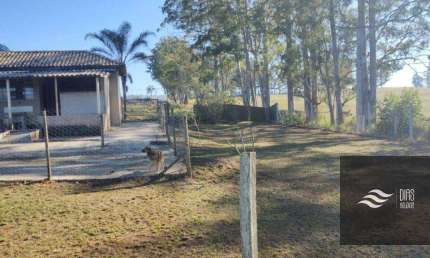 Chácara com 3 dormitórios à venda, 2400 m² por R$ 900.000,00 - Centro - Bragança Paulista/SP
