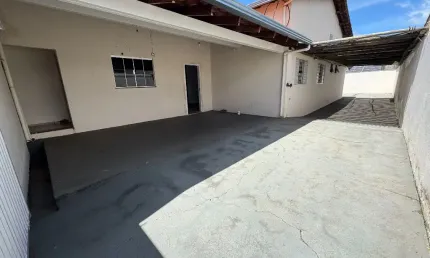 Casa com 3 quartos à venda na Rua dos Pica Paus, Nova Uberlândia, Uberlândia
