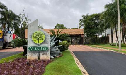 Casa com 4 quartos à venda na Rua João Severiano Rodrigues da Cunha, Jardim Karaíba, Uberlândia