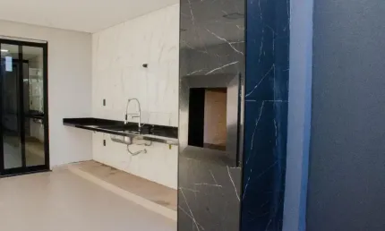 Casa com 3 quartos à venda na Avenida Yuri Resende Miranda, Novo Mundo, Uberlândia