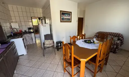 Casa com 3 quartos à venda na Rua Soberania, Parque das Laranjeiras, Uberlândia