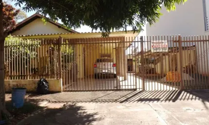 Casa com 3 quartos à venda na Rua Santo Antônio, 931, Zona 07, Maringá
