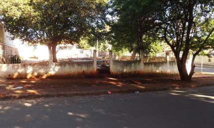 Terreno à venda na Rua Campos Sales, 2001, Zona 06, Maringá