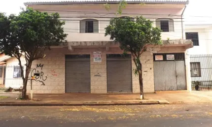 Casa comercial com 1 sala à venda na Rua São Silvestre, 376, Zona 07, Maringá