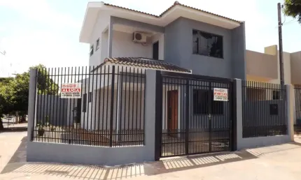 Aluga-se belo sobrado jd alvorada próx. praça farroupilha