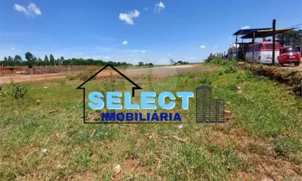 Terreno Comercial de 23.000m² com 10 Vagas de Garagem à Venda no Centro de Cosmópolis-SP