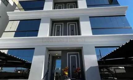 Apartamento à venda em tijucas, universitário, com 2 quartos, 62m²