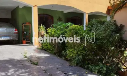 Casa com 3 quartos à venda no Santa Helena, Contagem 