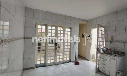 Casa com 3 quartos para alugar no Salgado Filho, Belo Horizonte 