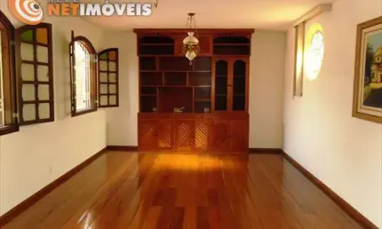 Casa com 3 quartos à venda na Rua Gardênia, Caiçaras, Belo Horizonte