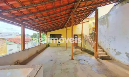 Casa com 4 quartos à venda na Rua Francisco Ovidio, Caiçaras, Belo Horizonte