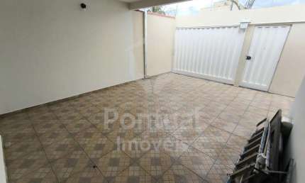 Casa com 3 dormitórios para locação, Jardim Patricia, UBERLANDIA - MG