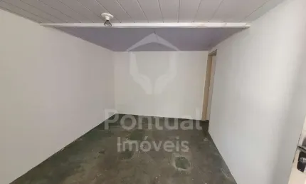Casa fundo com 3 4, 2 Banheiros, Nossa Senhora Aparecida, UBERLANDIA - MG